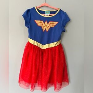 Wonder Woman dress size 5-6. Great for costume or just casual dress.
